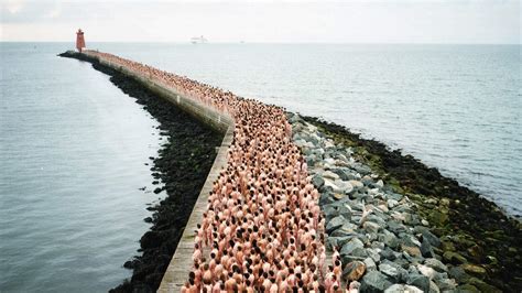 nakef women|The Naked World of Spencer Tunick